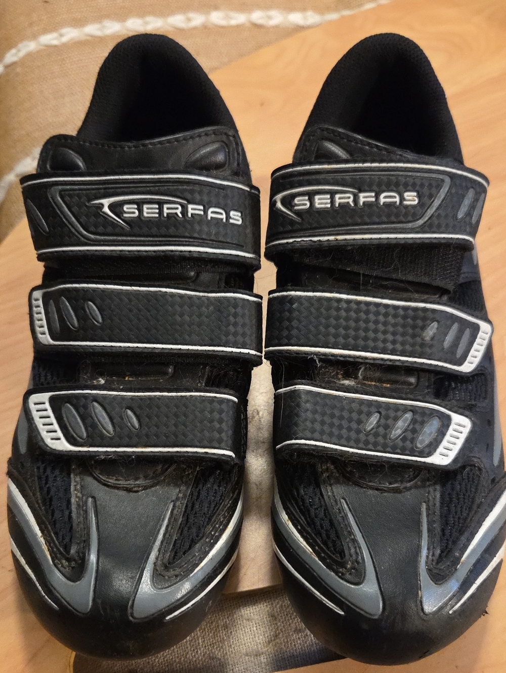 Women's Serfas Black Cycling Shoes with Triple-Strap Closure Size 39